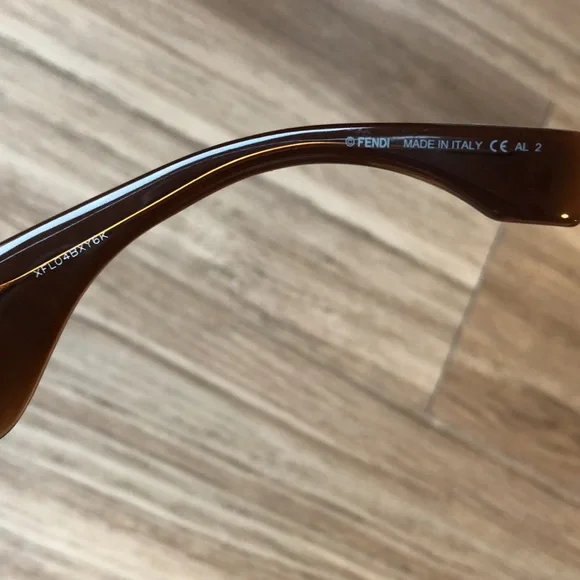 NEW Fendi sunglasses - Picture 9 of 12